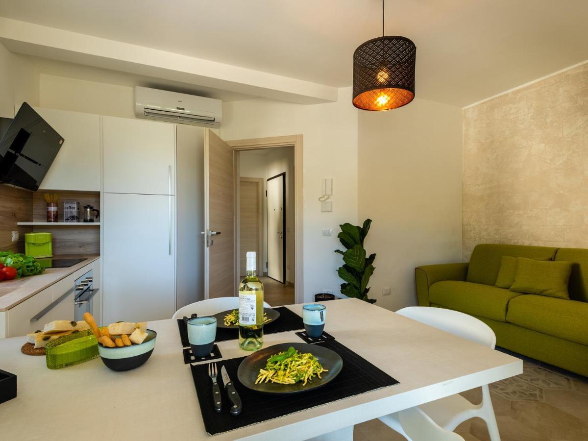 Villa Hanbury With Swimming Pool And Parking In ألاسيو المظهر الخارجي الصورة